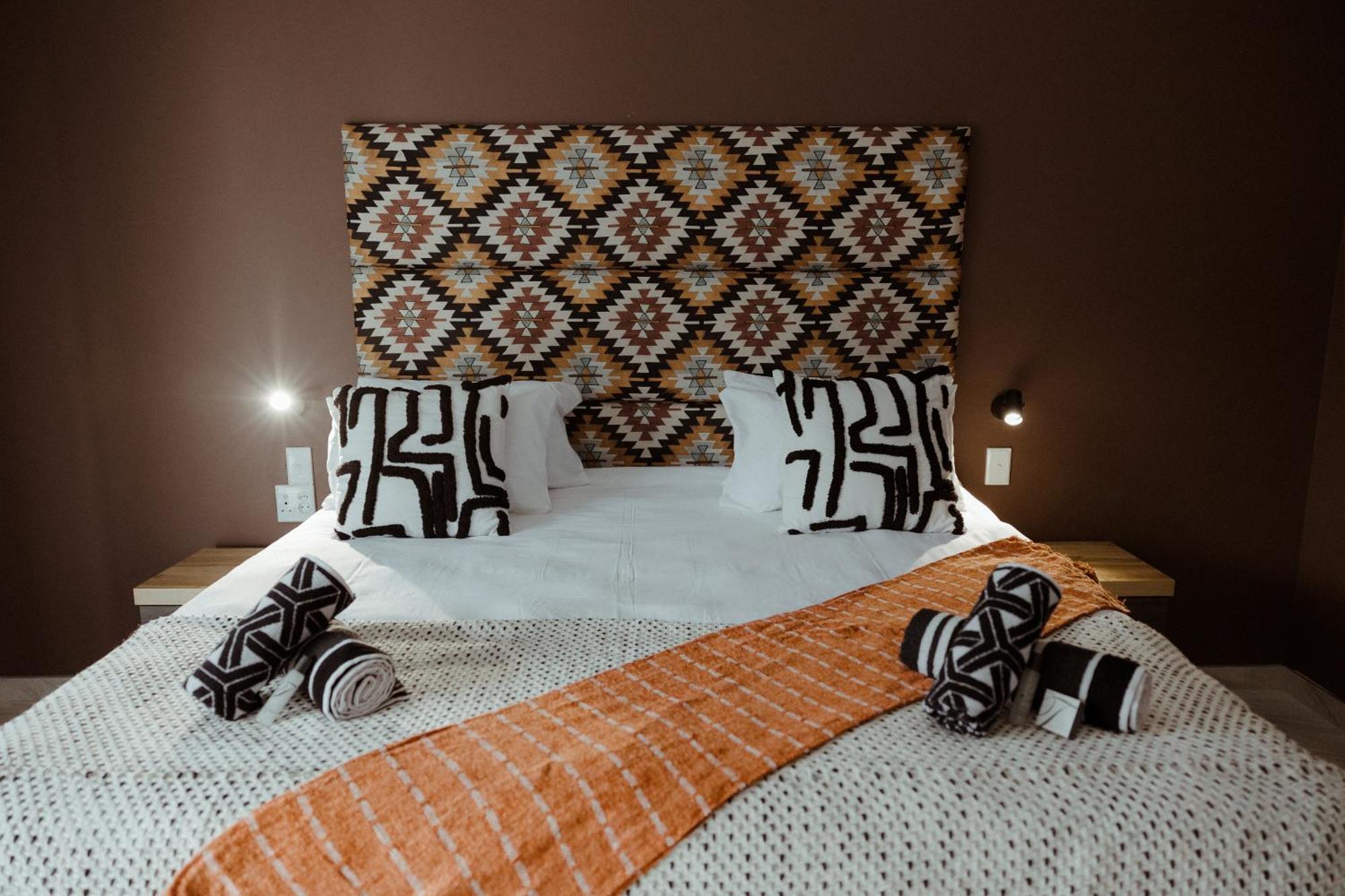 Out Of Africa Town Lodge Otjiwarongo Kültér fotó